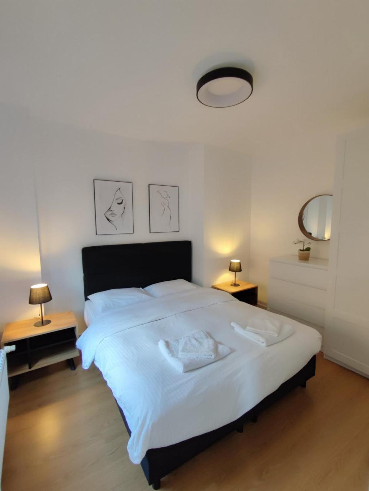 Quartier Louise Studios Bruselas Exterior foto