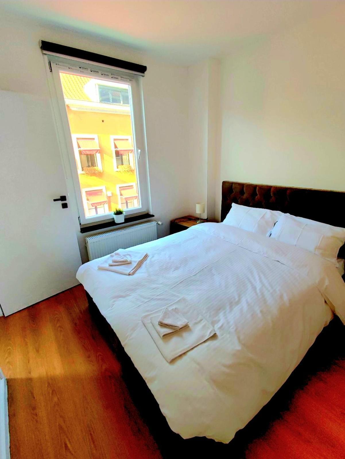 Quartier Louise Studios Bruselas Exterior foto